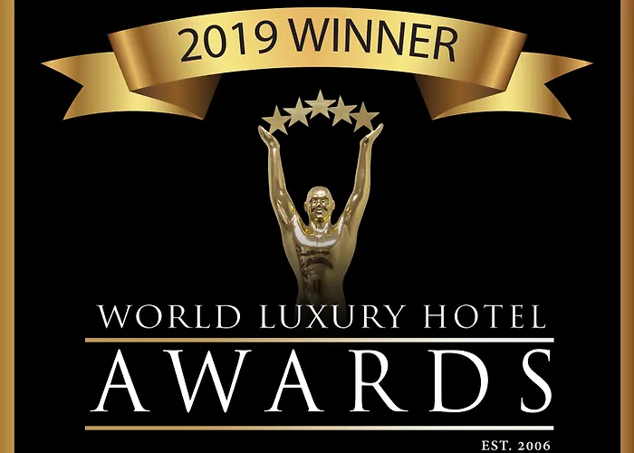 Porto Palácio by The EditorySpa Hotel